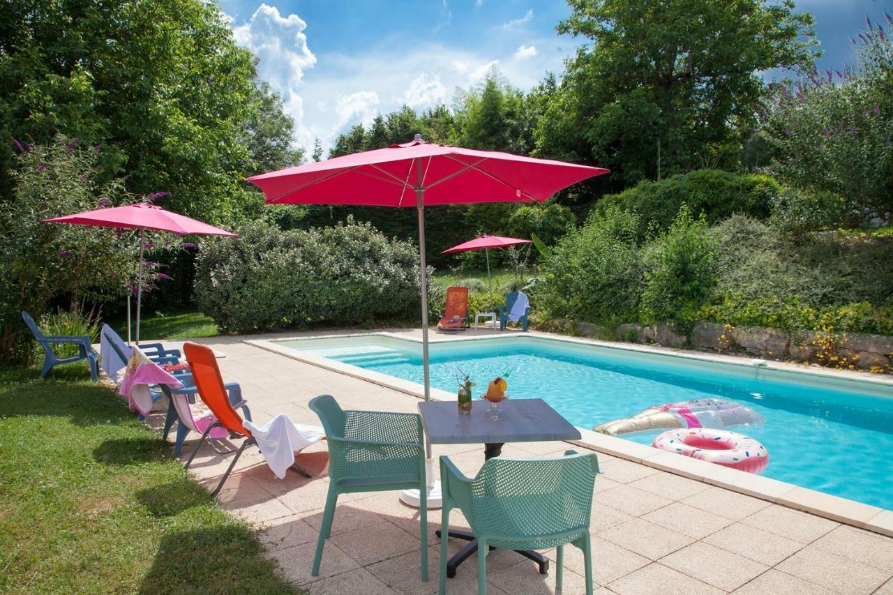 Le Lion D'Or Hotel Manzac-sur-Vern Buitenkant foto