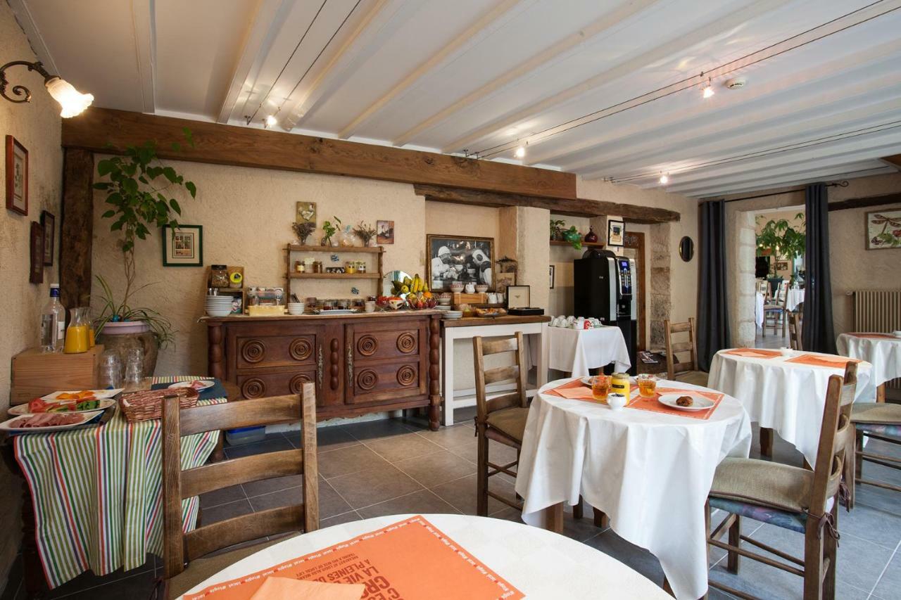 Le Lion D'Or Hotel Manzac-sur-Vern Buitenkant foto