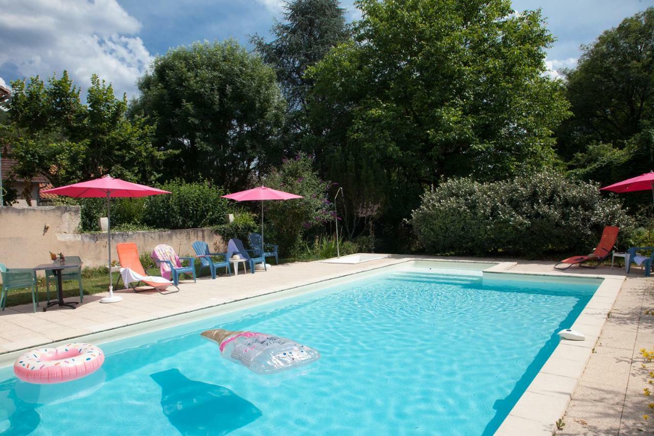Le Lion D'Or Hotel Manzac-sur-Vern Buitenkant foto