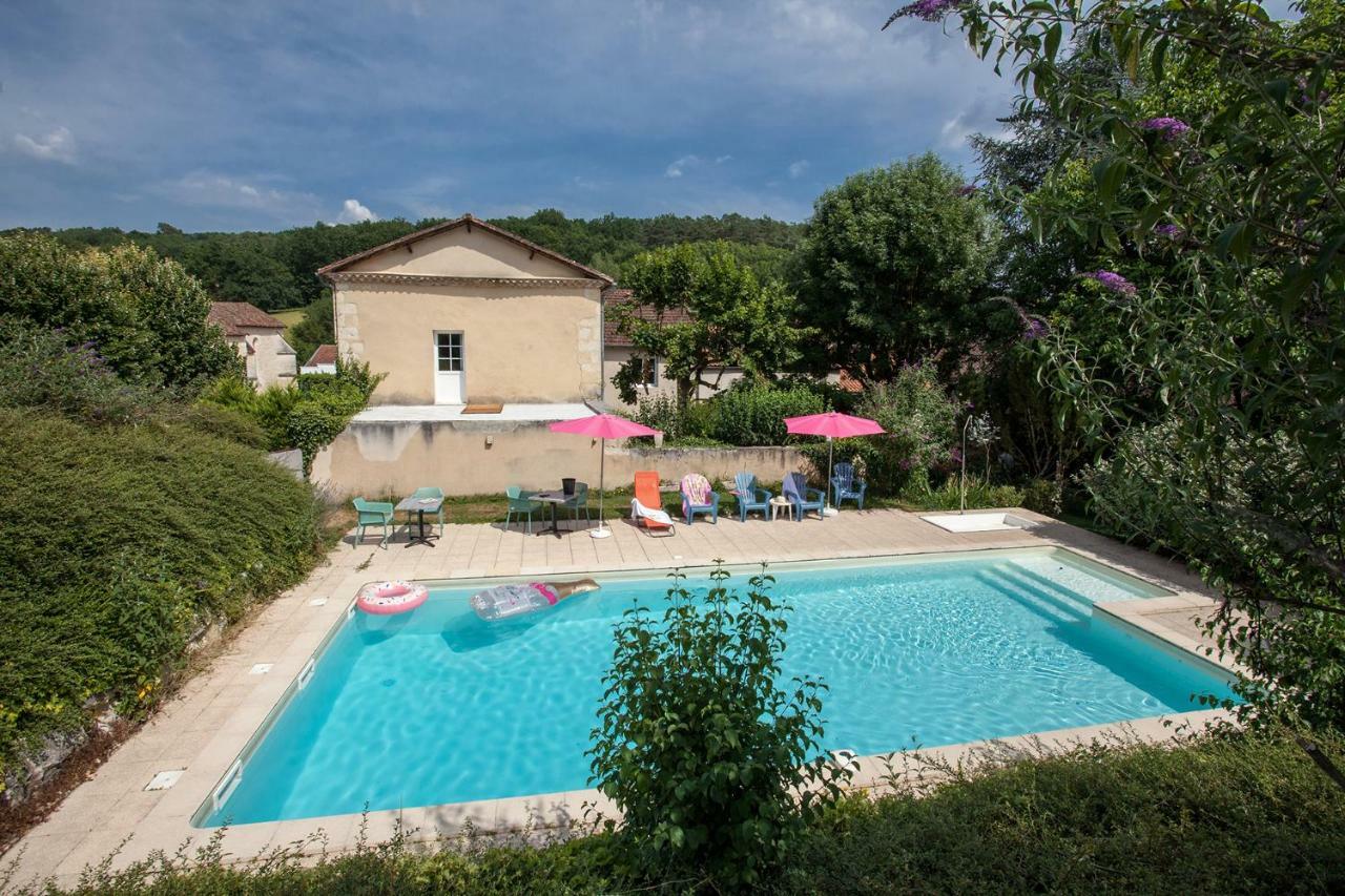Le Lion D'Or Hotel Manzac-sur-Vern Buitenkant foto