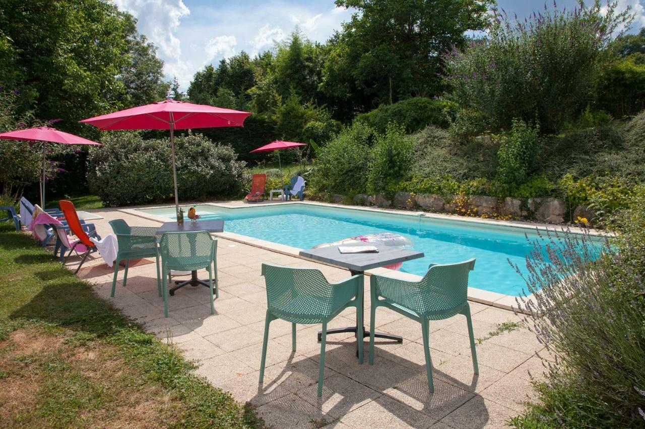 Le Lion D'Or Hotel Manzac-sur-Vern Buitenkant foto